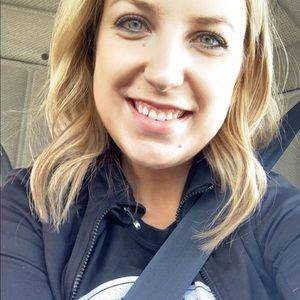 Meet your Posher, Kendra